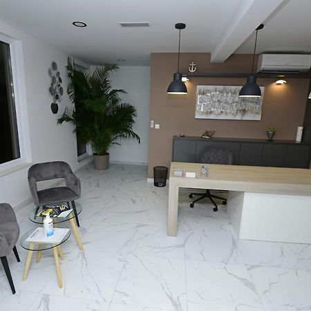 Apartments Adriatic Podstrana Exterior photo