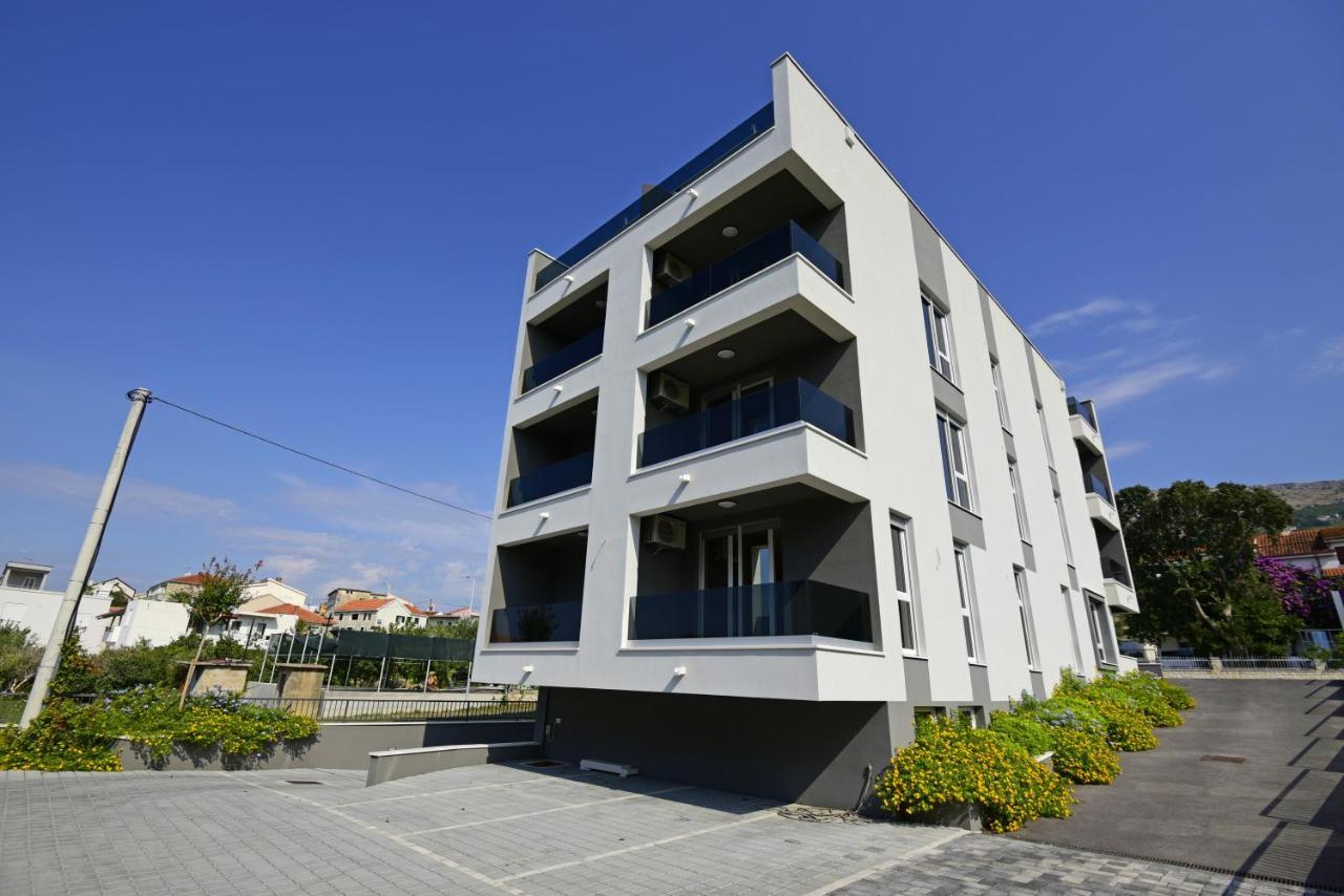 Apartments Adriatic Podstrana Exterior photo