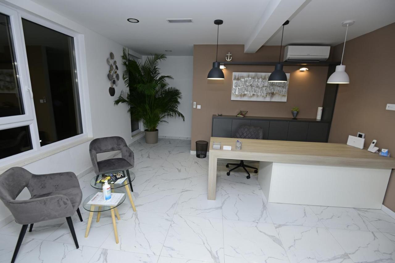 Apartments Adriatic Podstrana Exterior photo
