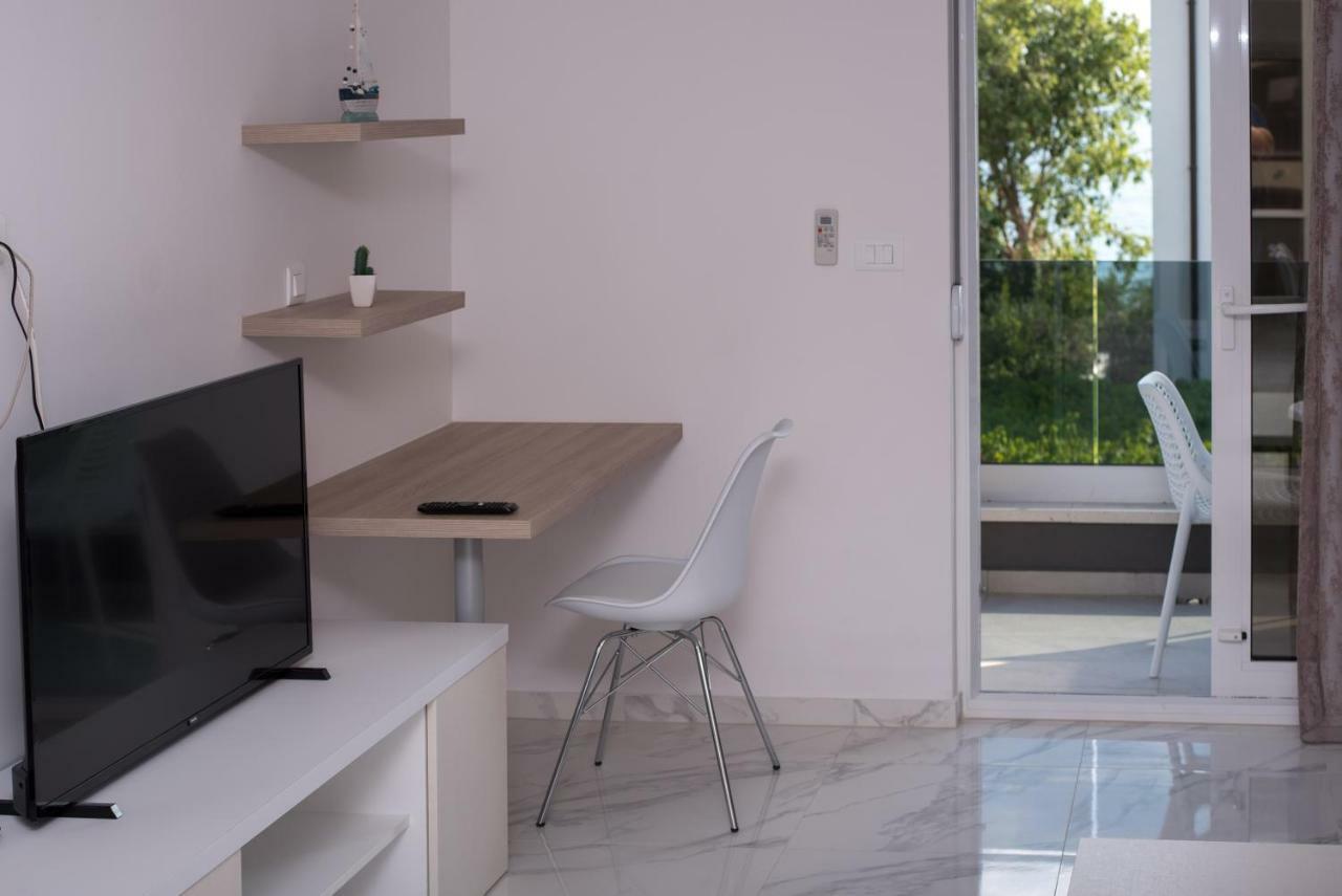 Apartments Adriatic Podstrana Exterior photo