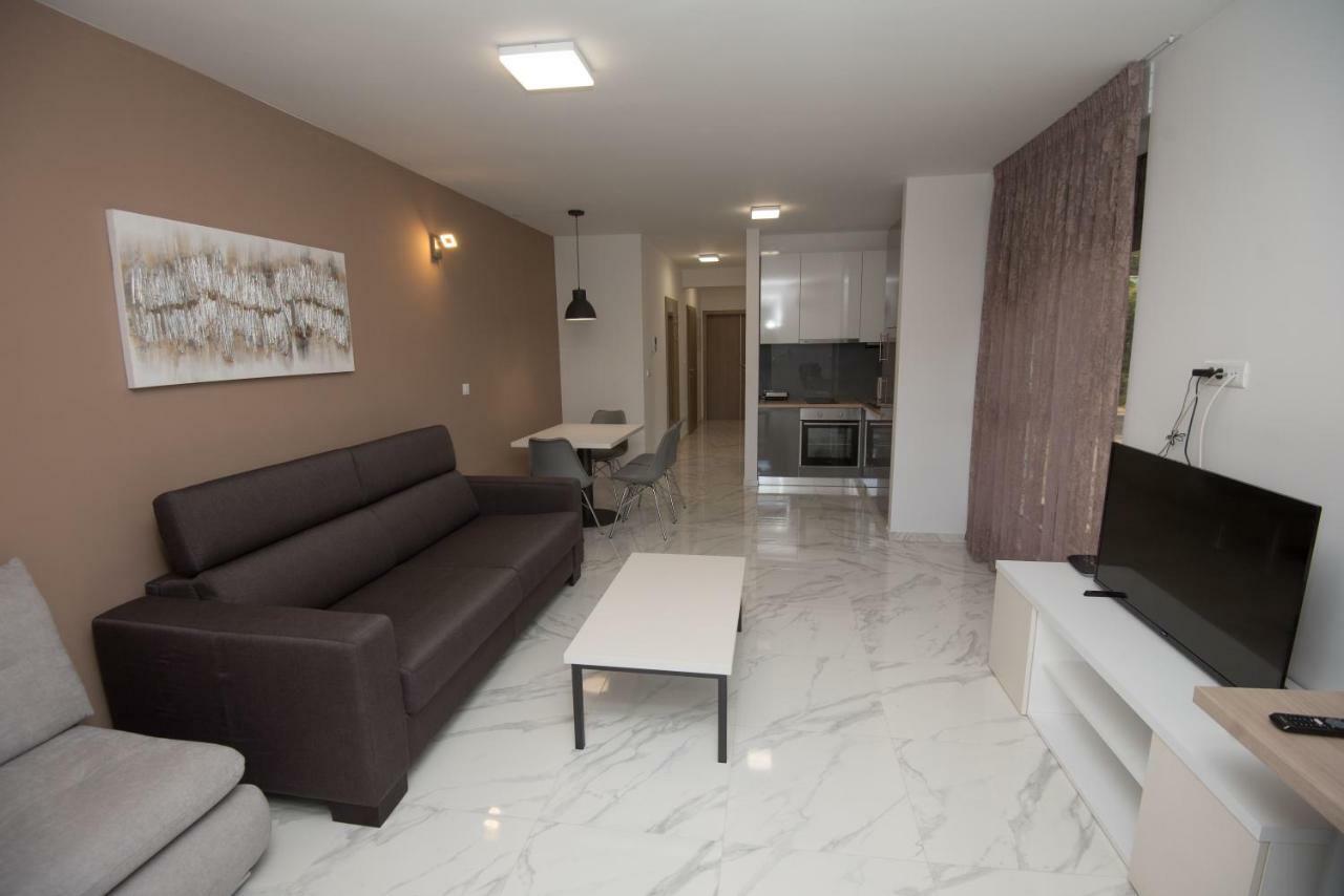 Apartments Adriatic Podstrana Exterior photo