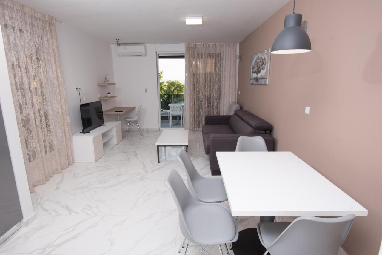 Apartments Adriatic Podstrana Exterior photo