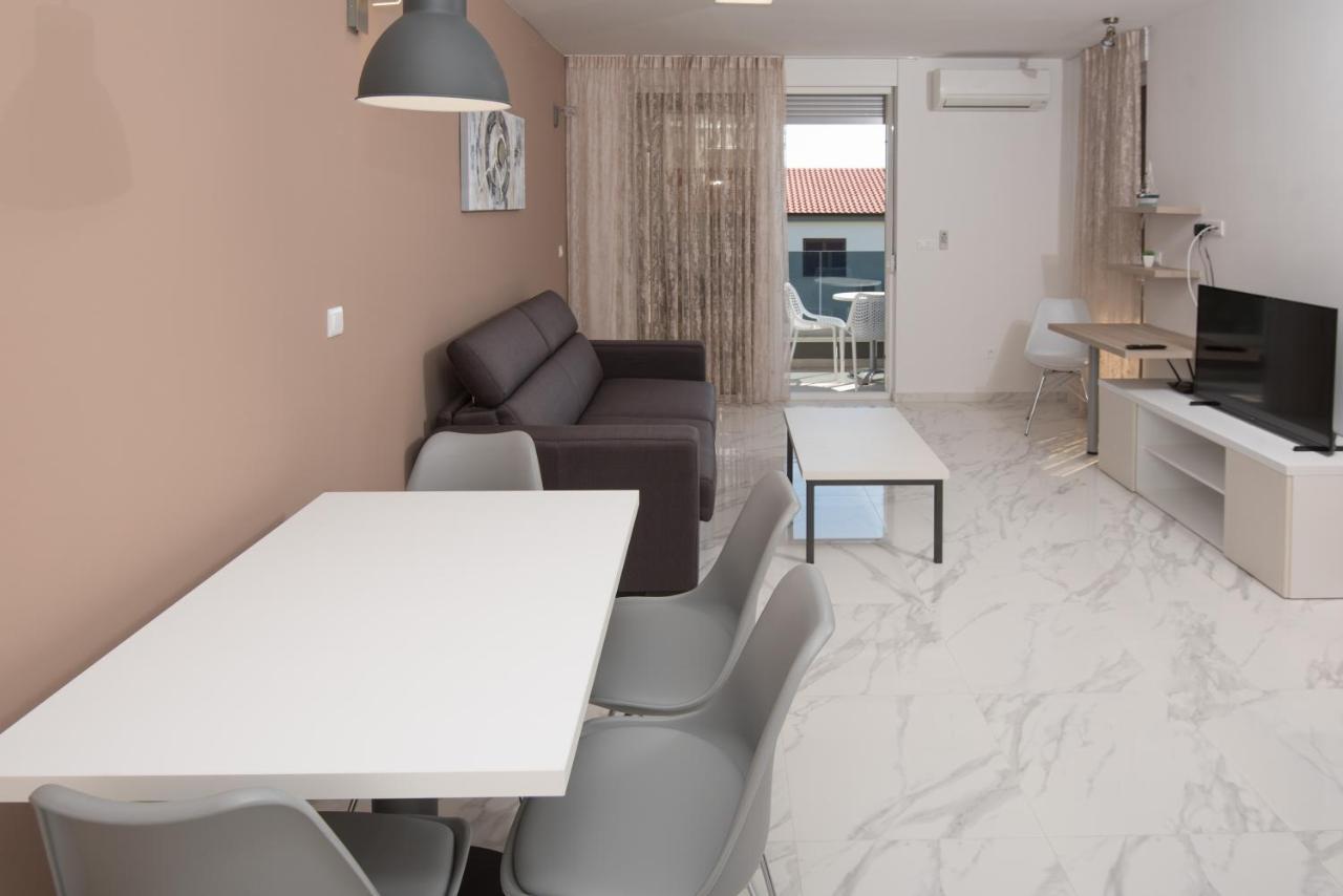 Apartments Adriatic Podstrana Exterior photo