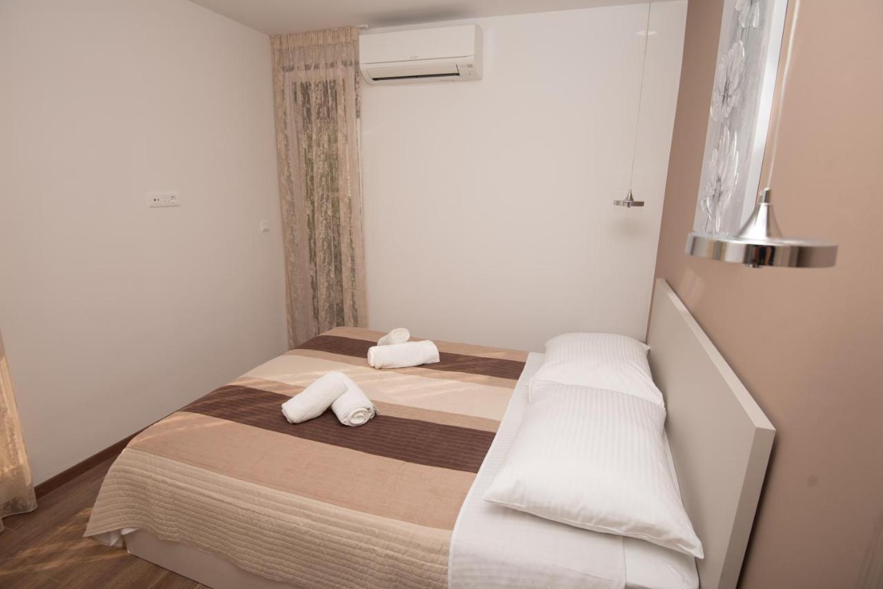 Apartments Adriatic Podstrana Exterior photo