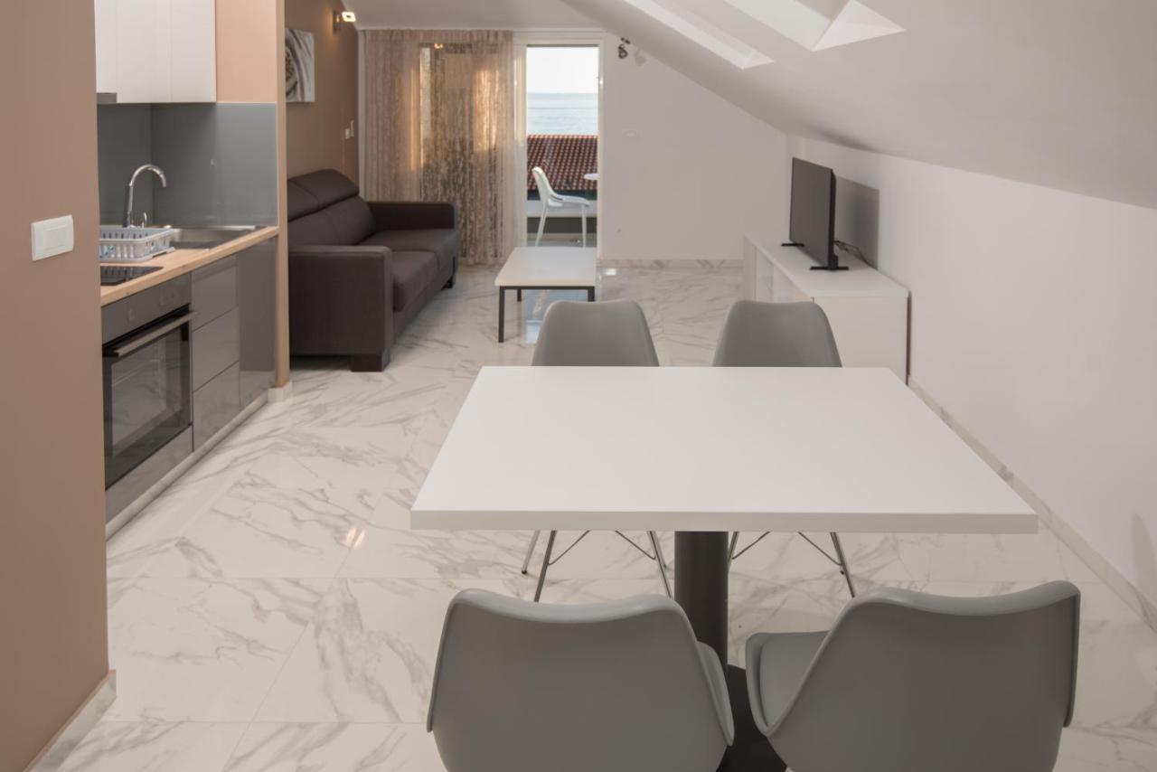 Apartments Adriatic Podstrana Exterior photo